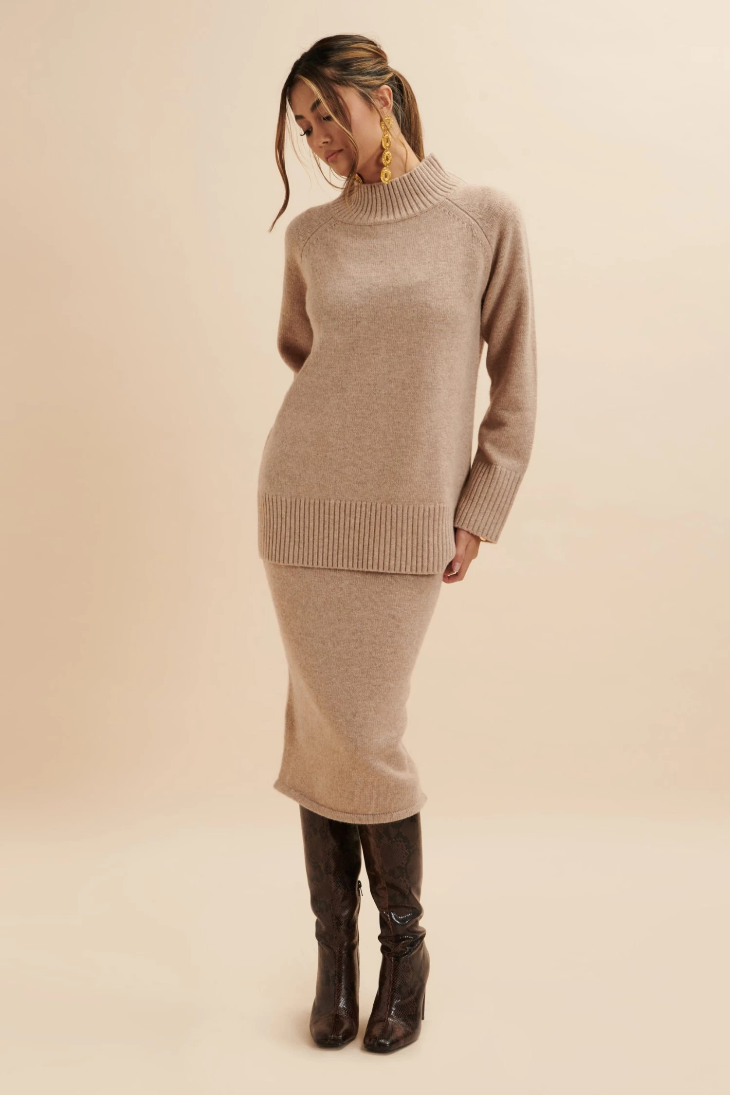 MARTINA Knitted Cashmere Blend Midi Skirt In Beige - Image 3